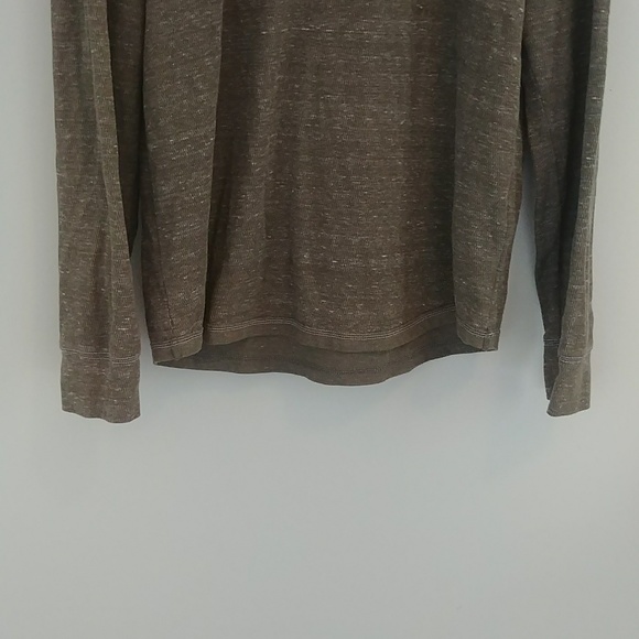 Express Sweater - Picture 4 of 9